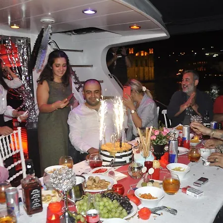 Surpriz Prensi Yatcilik * Κωνσταντινούπολη