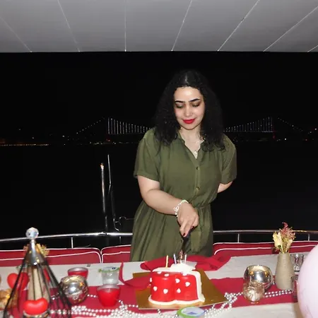 Πλωτό κατάλυμα Surpriz Prensi Yatcilik